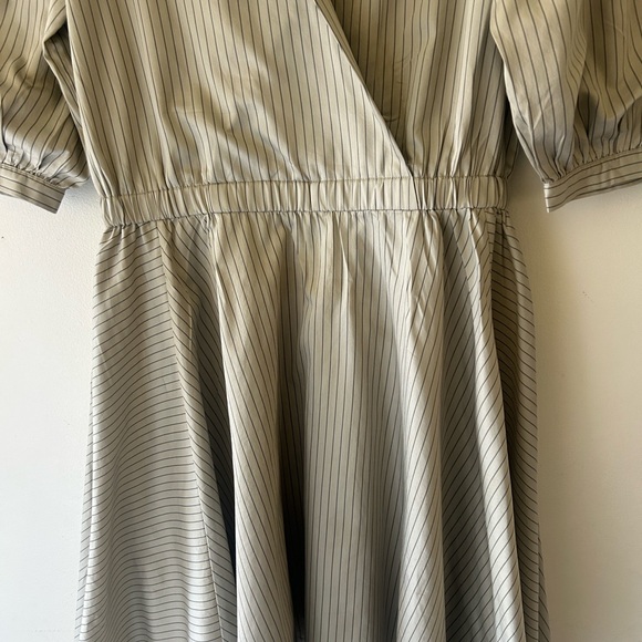 Club Monaco Women’s Dress With Brown Stripes - Picture 11 of 16